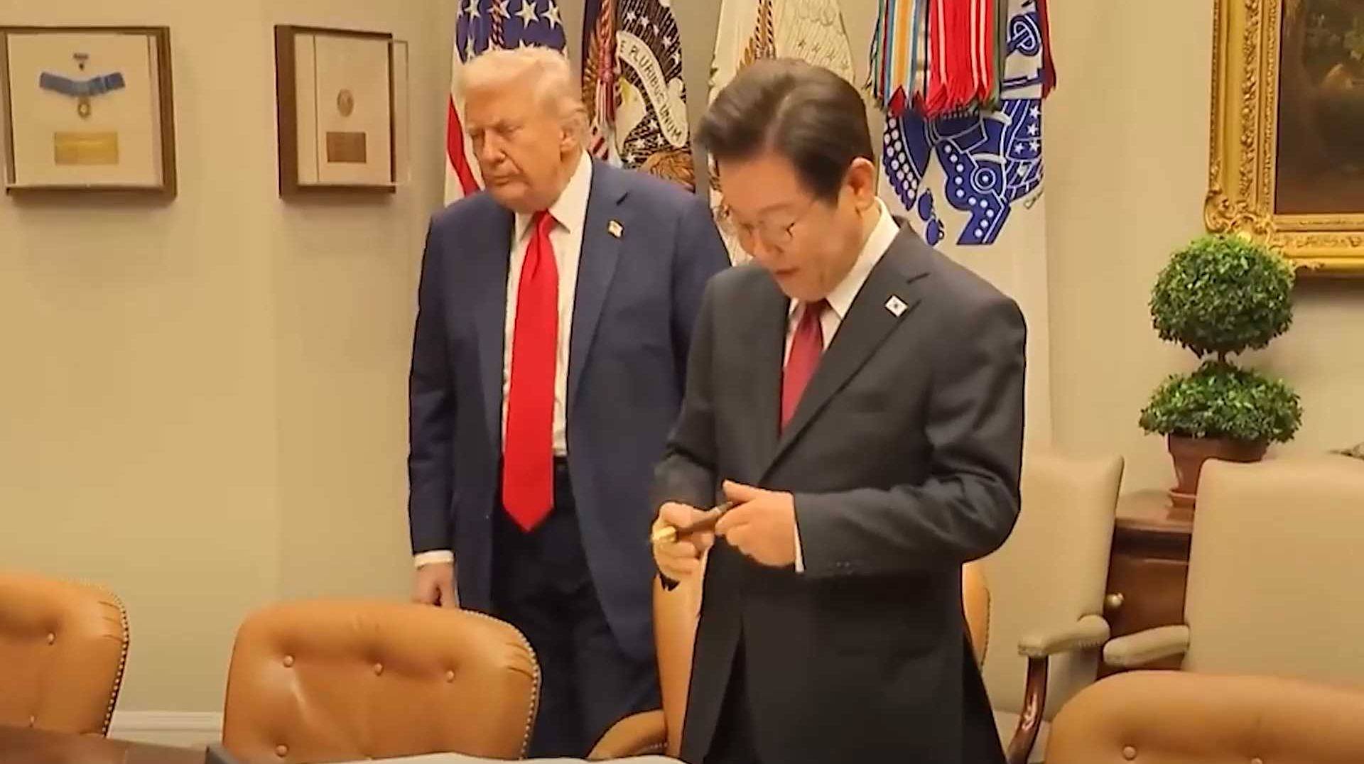 特朗普：或很快与俄乌举行峰会